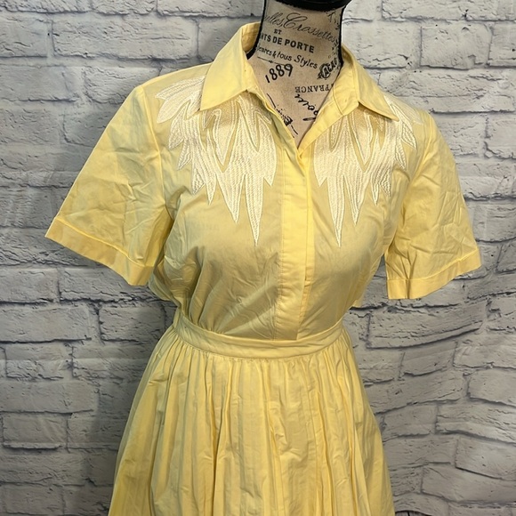 Maje Rivers Dress Embroidered Cutout Poplin Pleated Size 1 US Small Short Sleeve - Picture 3 of 14